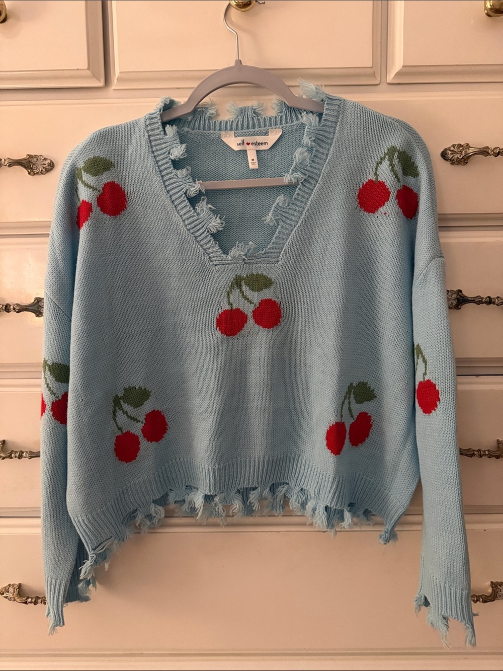 NWOT Self Esteem Distressed Cherry V-Neck Cropped Knit Sweater Light Blue Medium
